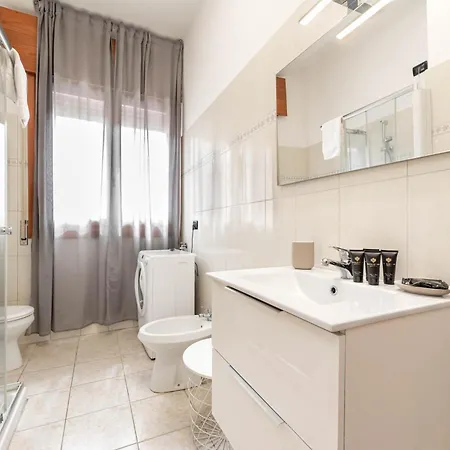 Апартаменты Italstay - Aspetti Shining 9 - 2 Min Tram Stop